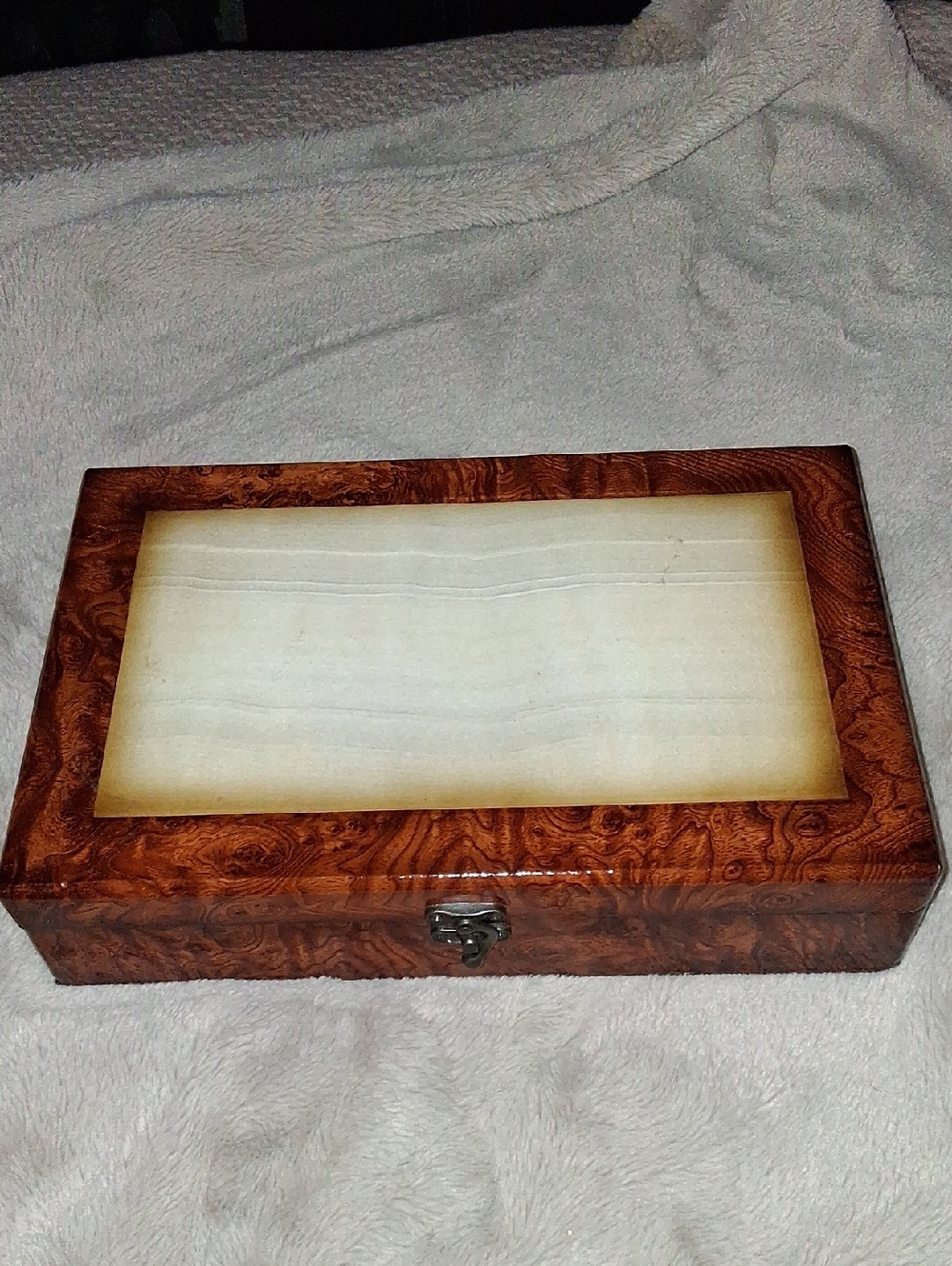 Wood Grain Jewelry Organizer Box with Cream Inlay